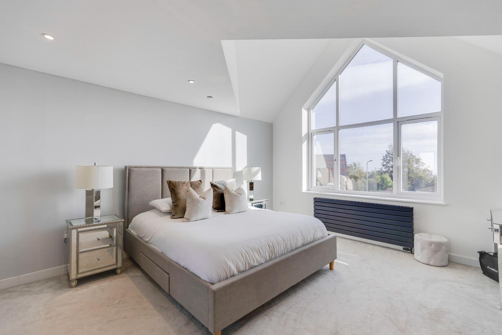 Channel View, Buttrills Road, Barry, CF62 8EG